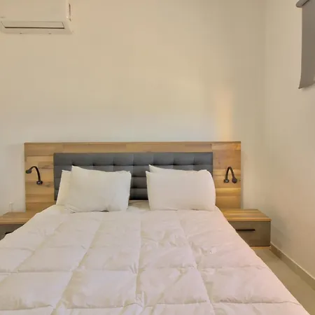 Villa Charming 4-bed In