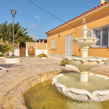 Charming 4-bed In Villa